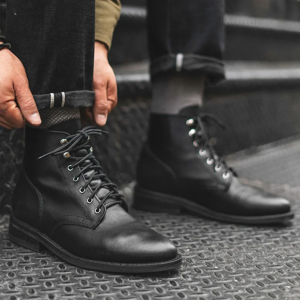 Boots black leather men