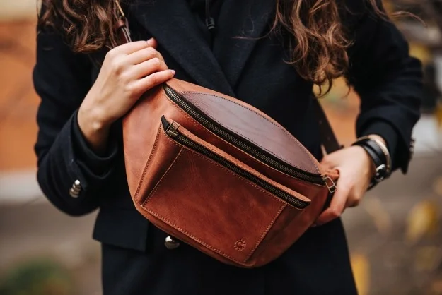 Leather fanny pack women